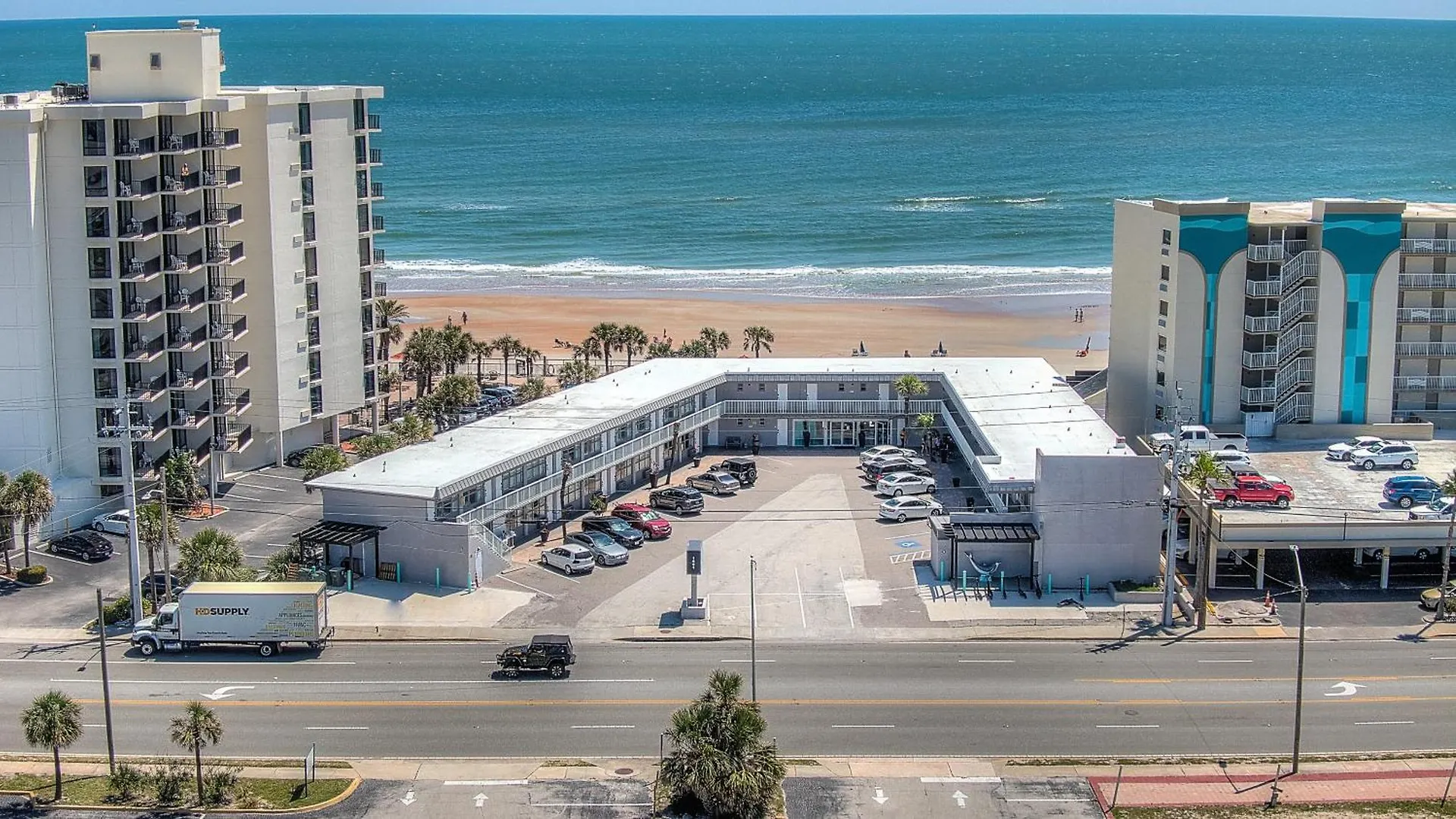 Beach House Inn Daytona Beach 2*,