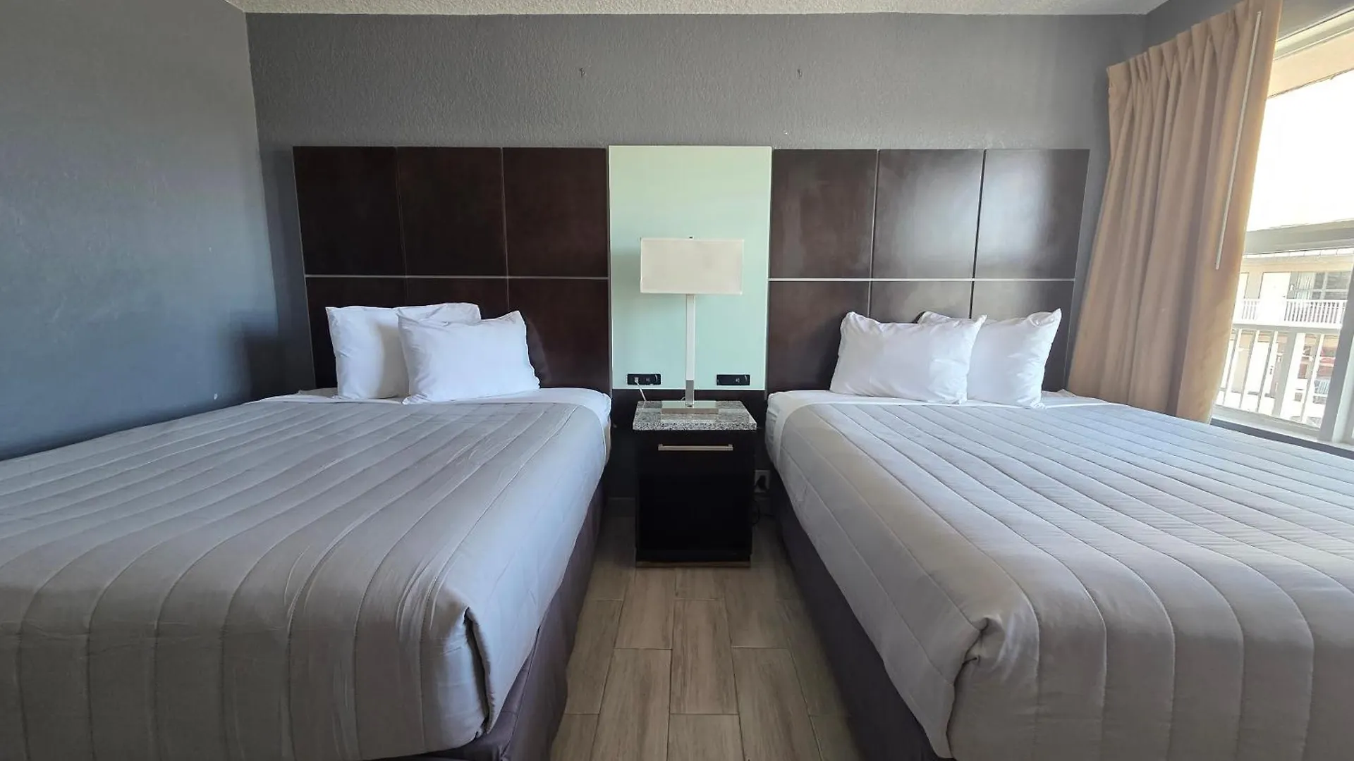 Beach House Inn Daytona Beach USA