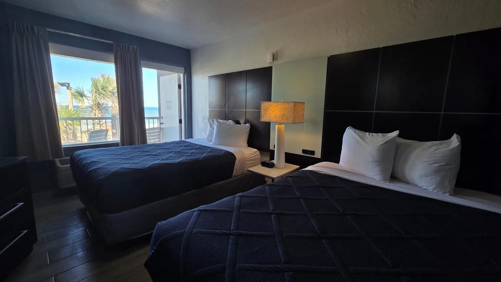 Beach House Inn Daytona Beach USA